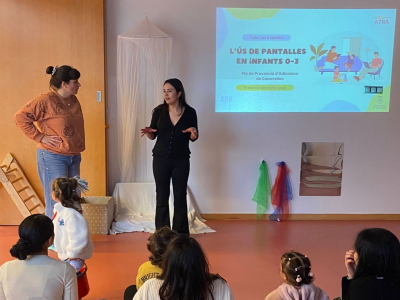 Xerrada ús de les pantalles a El Racó