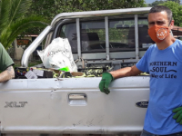 El CREI Castanyers dóna faves al banc d'aliments de Palau-solità i Plegamans